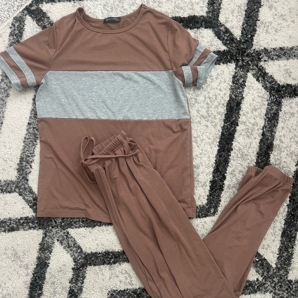 Brown and Gray Lounge Set